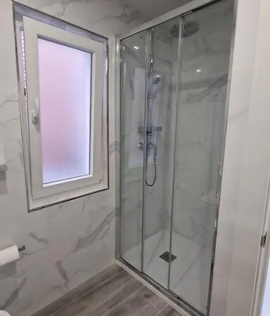 Aires De Tineo * Oviedo